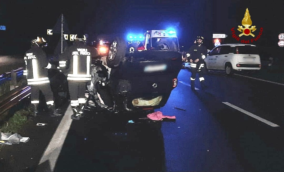 Aprilia Incidente Mortale Nella Notte Sulla Pontina 2 Vittime E 6